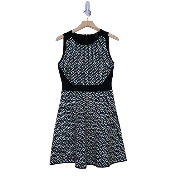 WHBM Womens S Fit & Flare Jacquard Sweater Dress - Picture 2 of 12